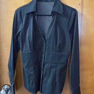 Express Design Studio Lon sleeve v neck button down blouse